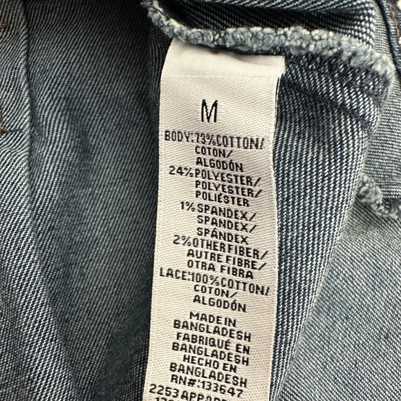 Celebrity Pink Womens Y2K Mico Mini Skirt Size M Denim Pleated Coquette Lace Hem - Picture 5 of 9